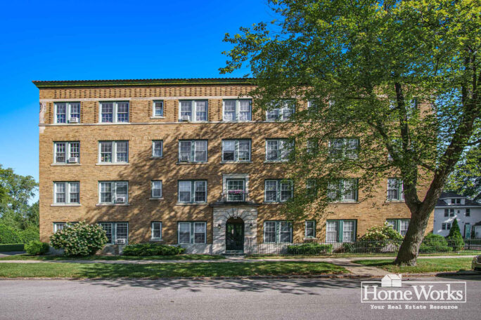 Gallery Image (1 of 15)